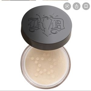 Kat Von D Lock it Translucent Setting Powder